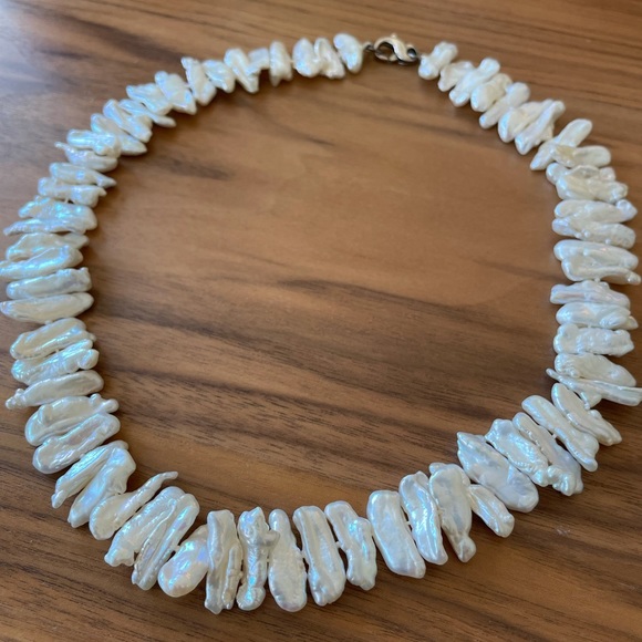 Mother of pearl necklace - Picture 2 of 4